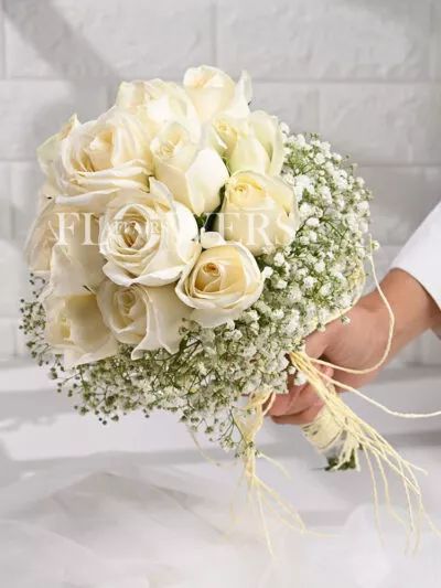 White Roses & Baby’s Breath Bridal Bouquet – same-day flower delivery Pakistan | Proflowers.pk