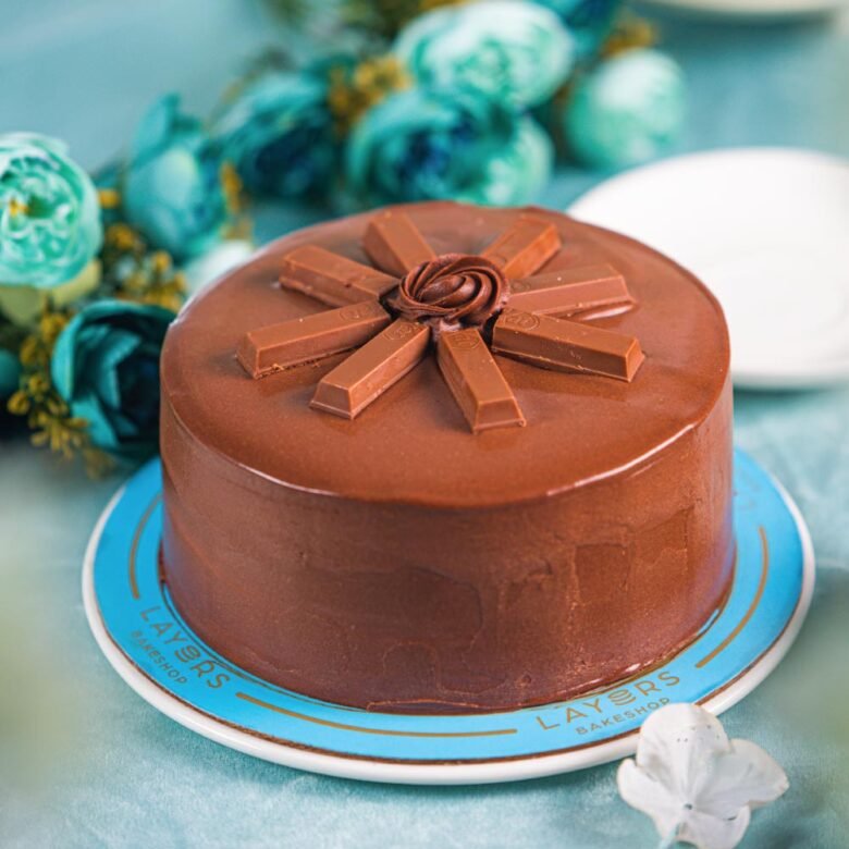 Kit Kat Cake